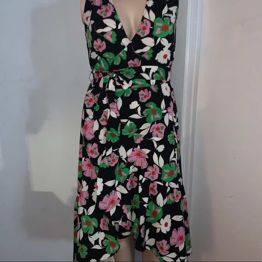 Super cute wrap around dress size small